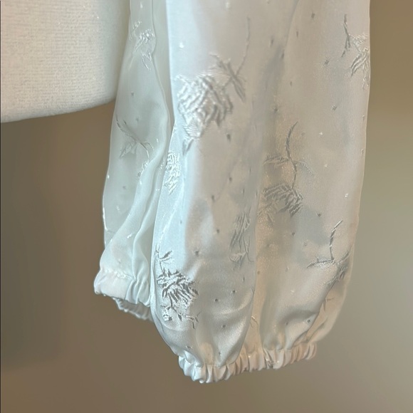 Cider White Ruffled Blouse - Picture 4 of 5